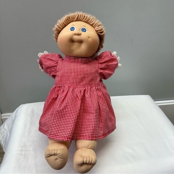 Hasbro Cabbage Patch Kids tan hair blue eyes head mold 3 P factory. - Picture 1 of 10